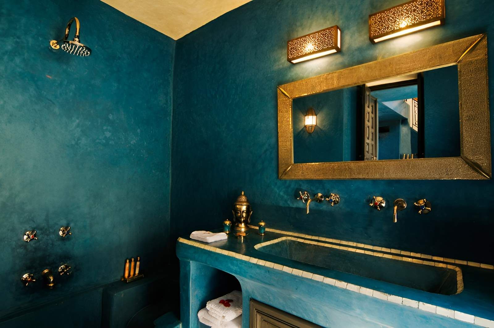 SPÉCIALISTE DE LA SALLE DE BAIN MAROCAINE ET ORIENTALE.